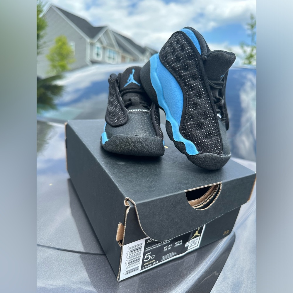 Jordan 13 Retro for Toddlers . Size 5c 
Only worn twice excellent condition!